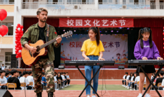 软件可以或许生成合适逛戏气概的音